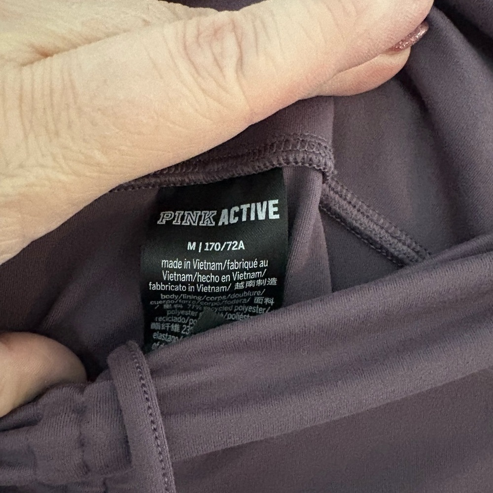 PINK Victoria's Secret Purple Leggings - Picture 3 of 4
